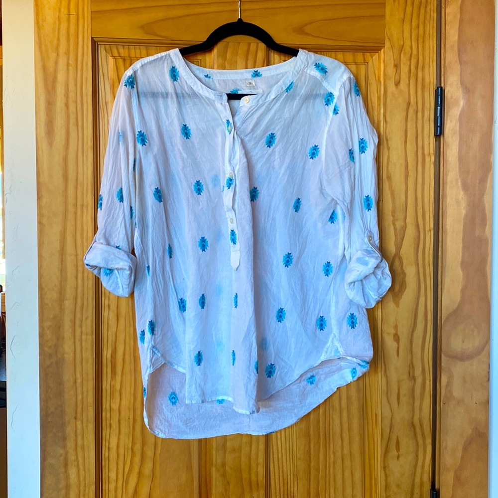 Lightly worn softened linen shirt. Size L. LOFT